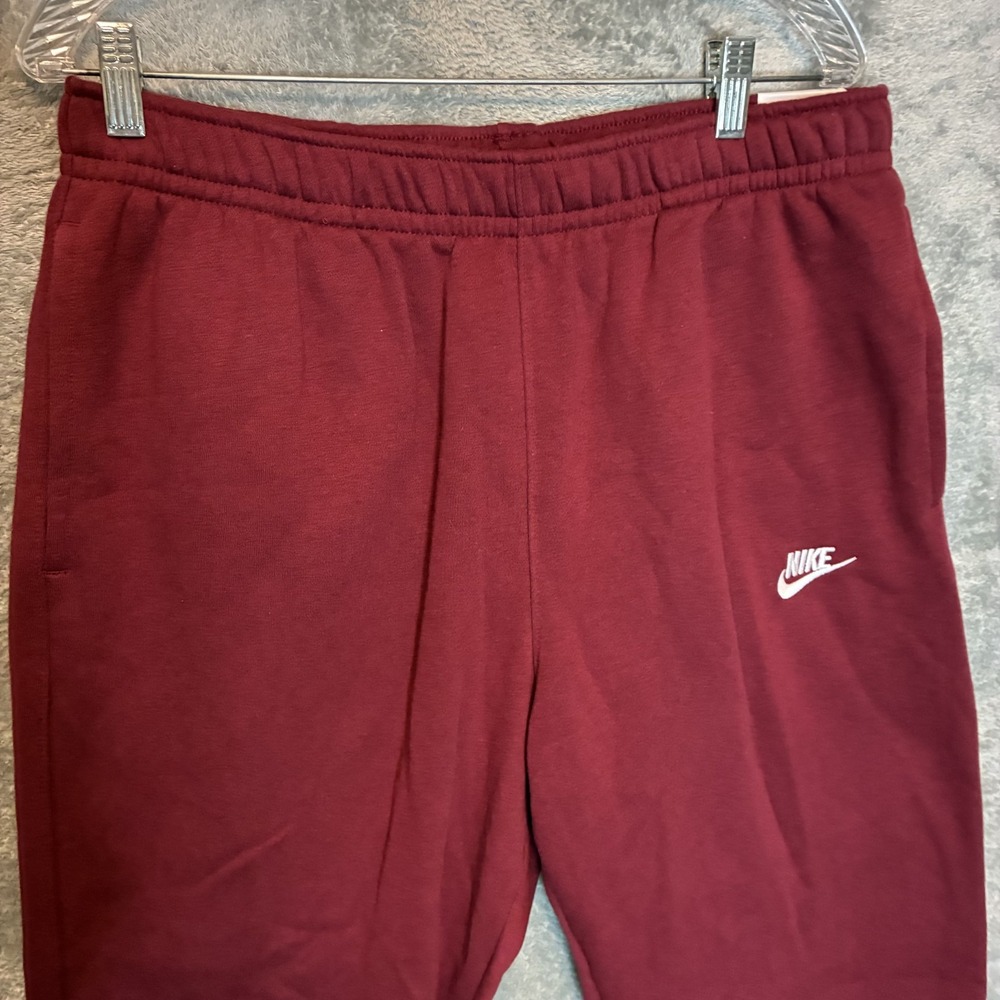 Nike Mens Club Fleece Joggers XL Standard Fit Tapered Regular Length Cuffed NWT
